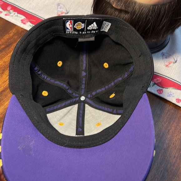Los Angeles Lakers hat unisex. - Picture 7 of 11